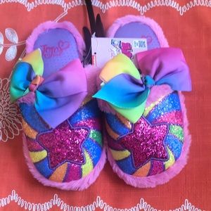 Nickelodeon JoJo Siwa Girls multi-color Slippers.